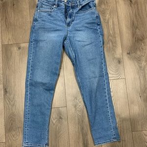 American eagle mom jeans - size 6